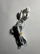 Apple EarPods with Lightning Connector In Ear Canal Headset - White