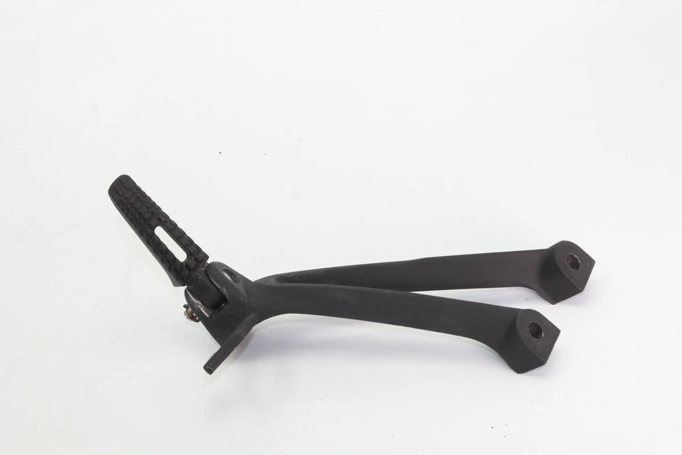 06-07 Clavija trasera izquierda pasajero Suzuki GSXR750 43700-01H00-13L  Foto 3 de 4