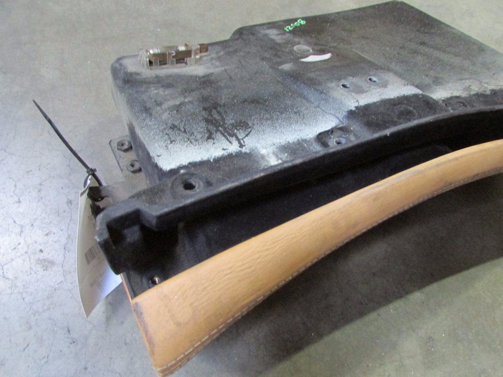 Ferrari 550, Glove Box Door, Beige, Used, P/N 64588205