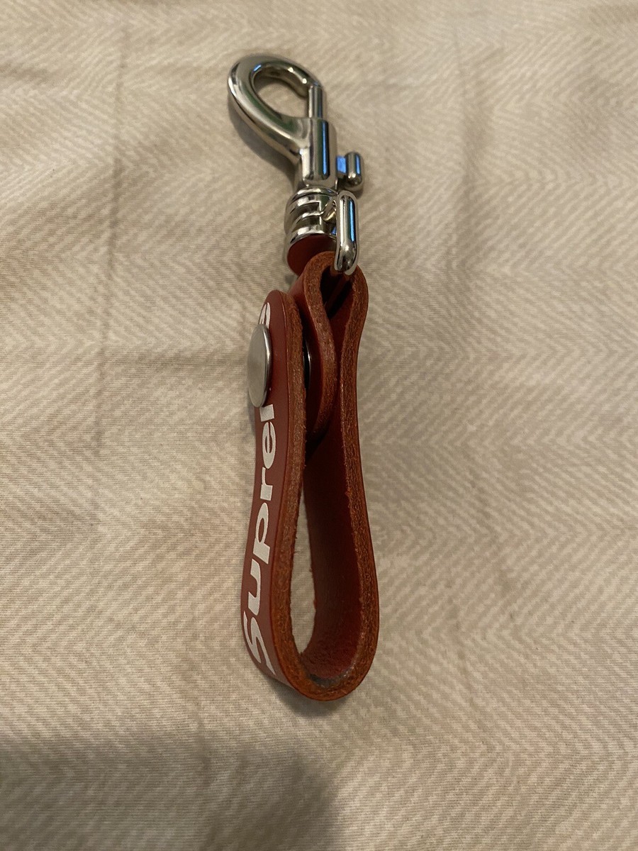 Supreme Logo Red Leather Key loop FW21 | eBay Supreme Logo Red Leather Key loop FW21 | eBay