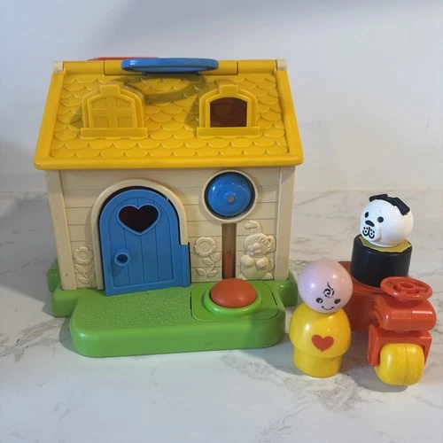 Vintage Fisher Price Rare Cottage 136 Bike Dog Jumbo Little People House