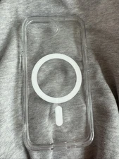 iphone 16 Spigen MagFit case