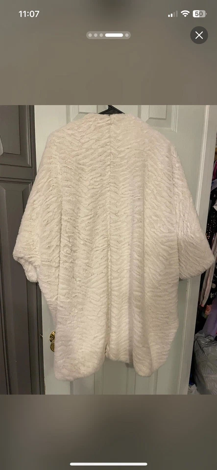 Abrigo de piel sintética TAHARI XS Foto 4 de 4