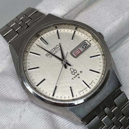 Vintage Seiko Type II 7546-8070 Kanji Silver Tone Quartz 35mm Men's Watch
