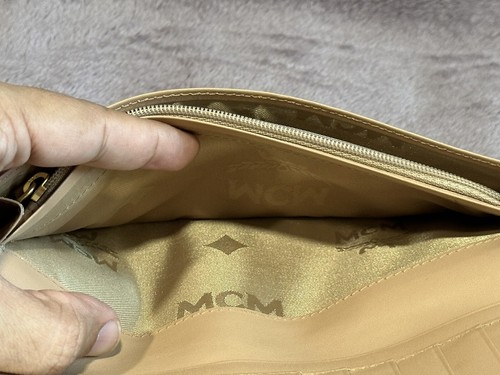 MCM Long Wallet Red Leather - Picture 11 of 18