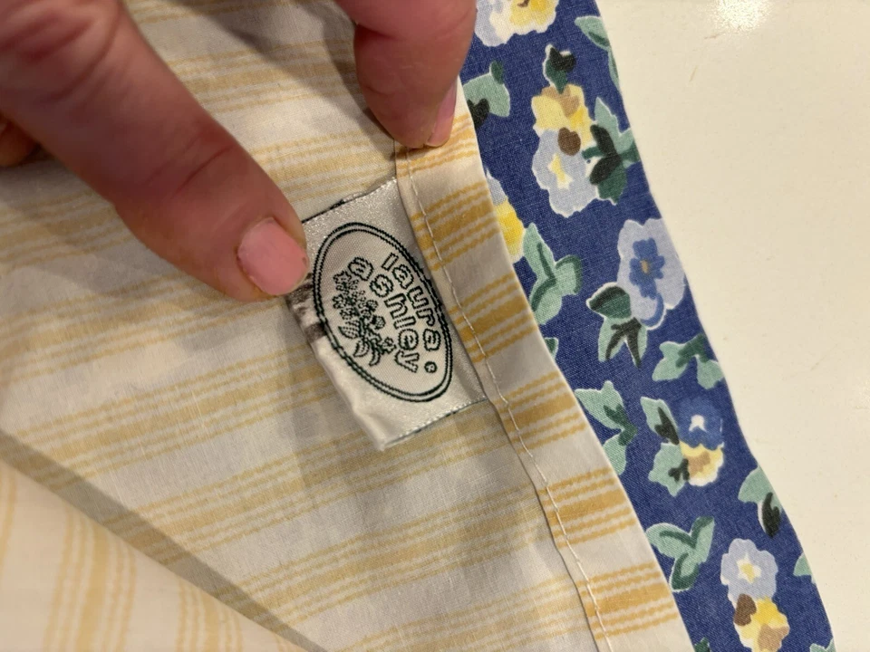 LAURA ASHLEY Primrose Queen Sábana Plana Azul Floral Rayas Amarillas EE. UU. Foto 3 de 4