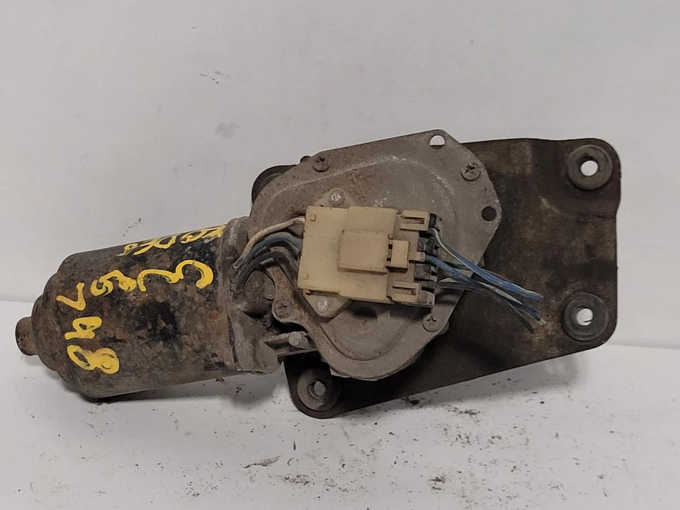 Motor limpiaparabrisas usado se adapta a: Isuzu Rodeo 1993 grado A Foto 2 de 4