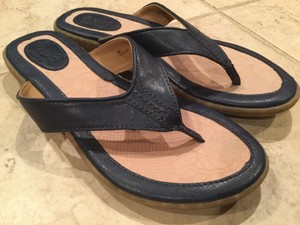 boc navy sandals