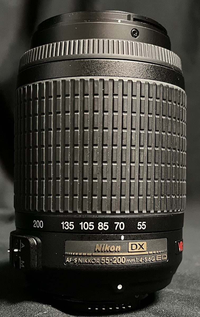 Nikon DX SWM VR ED Infinity-1.1m/3.61 ft 52-AF-S Nikkor 55