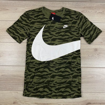 nike stripe t shirt