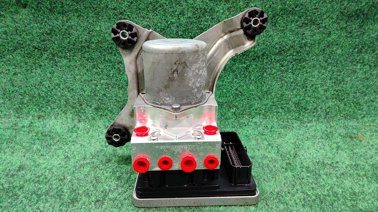 2017-2023 BMW 530i Anti-lock Brake Parts Assembly OEM 34515A36079 34516861631
