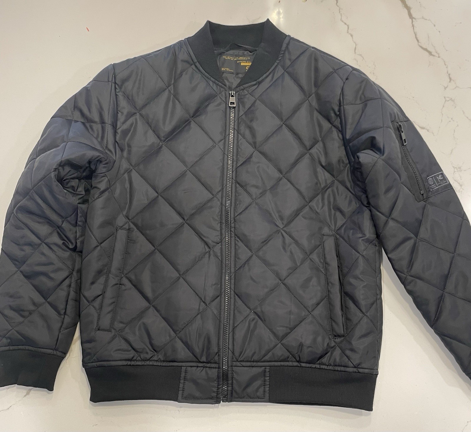 Men&rsquo;s Modern Culture Quilted Black Crew Neck Jacket - Smal