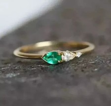 Pear Cut Simulated Green Emerald Pretty Wedding Band Ring 14k Yellow Gold Plated