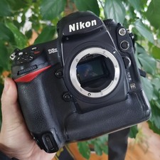 Nikon D3X Full Frame Digital SLR Camera Body Only 24.5 MP Histogram Display