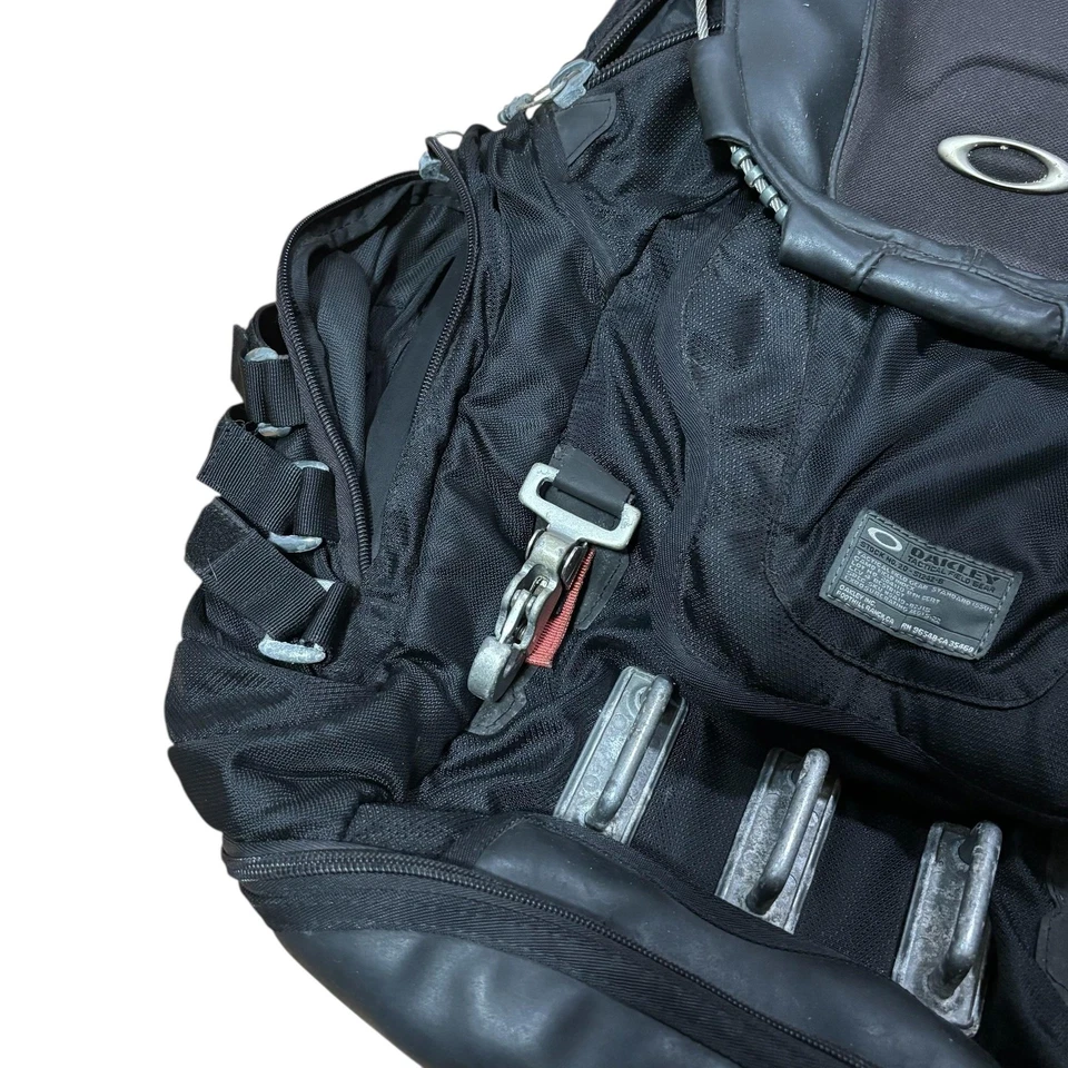 Oakley Kitchen Sink Tactical Field Gear Backpack Black Laptop Travel Heavy Duty - Image 4 of 4