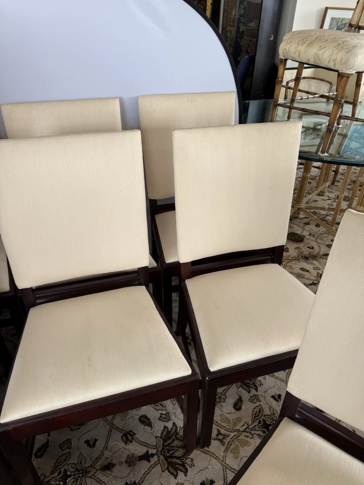 Raro Juego de 8 Sillas de Comedor Thomas O'Brien Diseñadas con Muebles de Nogal Foto 3 de 4