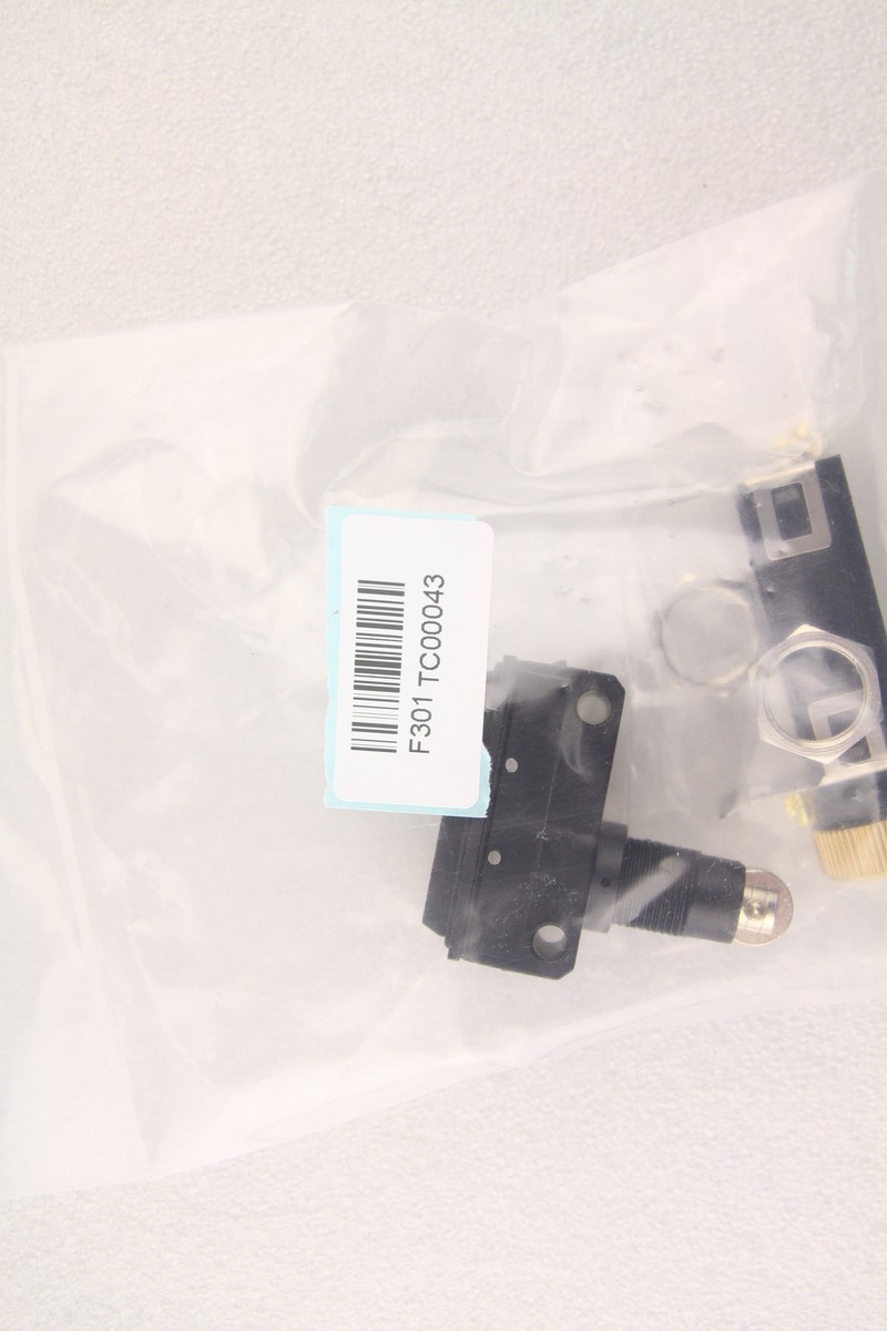 1 PCS NEW EN60947-5-1 IP67 SL1-A Limit Switch For Micro - Foto 11