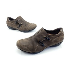 slip ons with arch support