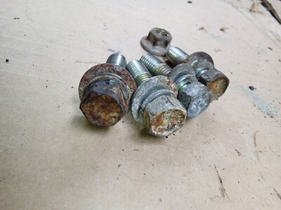 shunページ 90-96 Nissan Z32 300zx Vg30de Left Engine Mount Bracket Bolts Nut