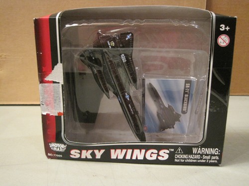 Sky Wings SR-71 Blackbird Die-Cast Airplane W / Display Stand and Card Motor Max - Picture 2 of 10