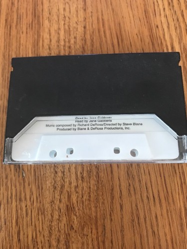 Scholastic Cassette Silly Tilly’s Thanksgiving Dinner Rare Vintage Ships N 24h - Picture 2 of 3