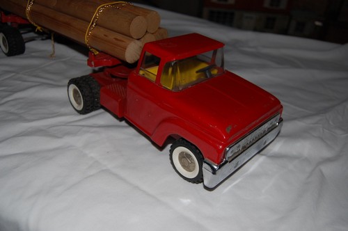Vintage 1960’s Structo Timber Toter Log Truck Carrier with five logs nice - Bild 13 von 15