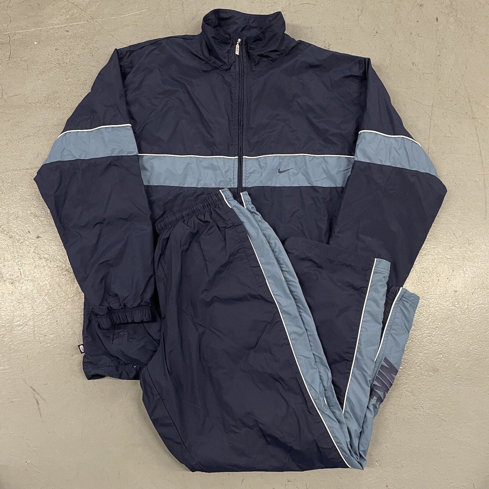 Vintage Y2K Nike Men’s XXL Windbreaker Tracksuit Jacket And Pants Navy Blue