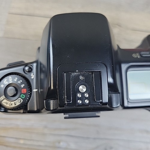 Canon EOS 10S 35mm SLR Film Camera Body Only Untested Clean Nice Condition - Picture 12 of 16