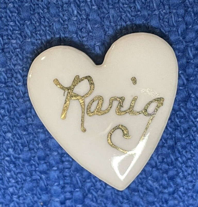 Signed RARIG GLASS HEART BUTTON vintage