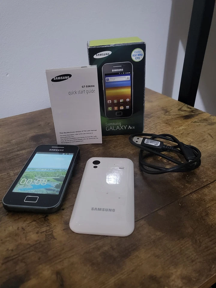 Samsung Galaxy Ace GT S5830i Mobile Phone Fully Working Retro Android Black  - Image 2 of 4