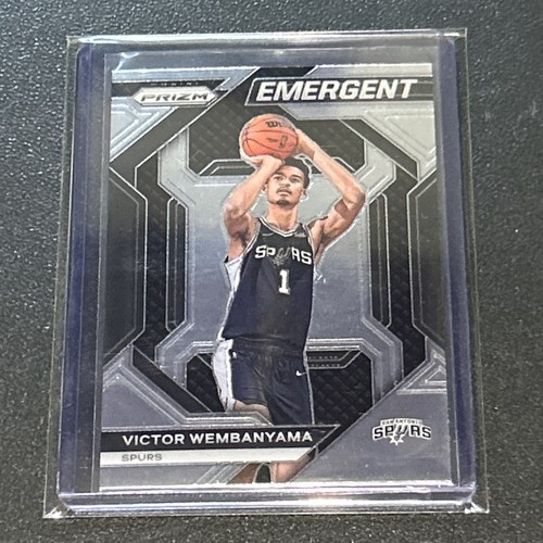 Carte PSA 9 Victor Wembanyama #12 Emergent - Panini Prizm 2023-24 - Rookie