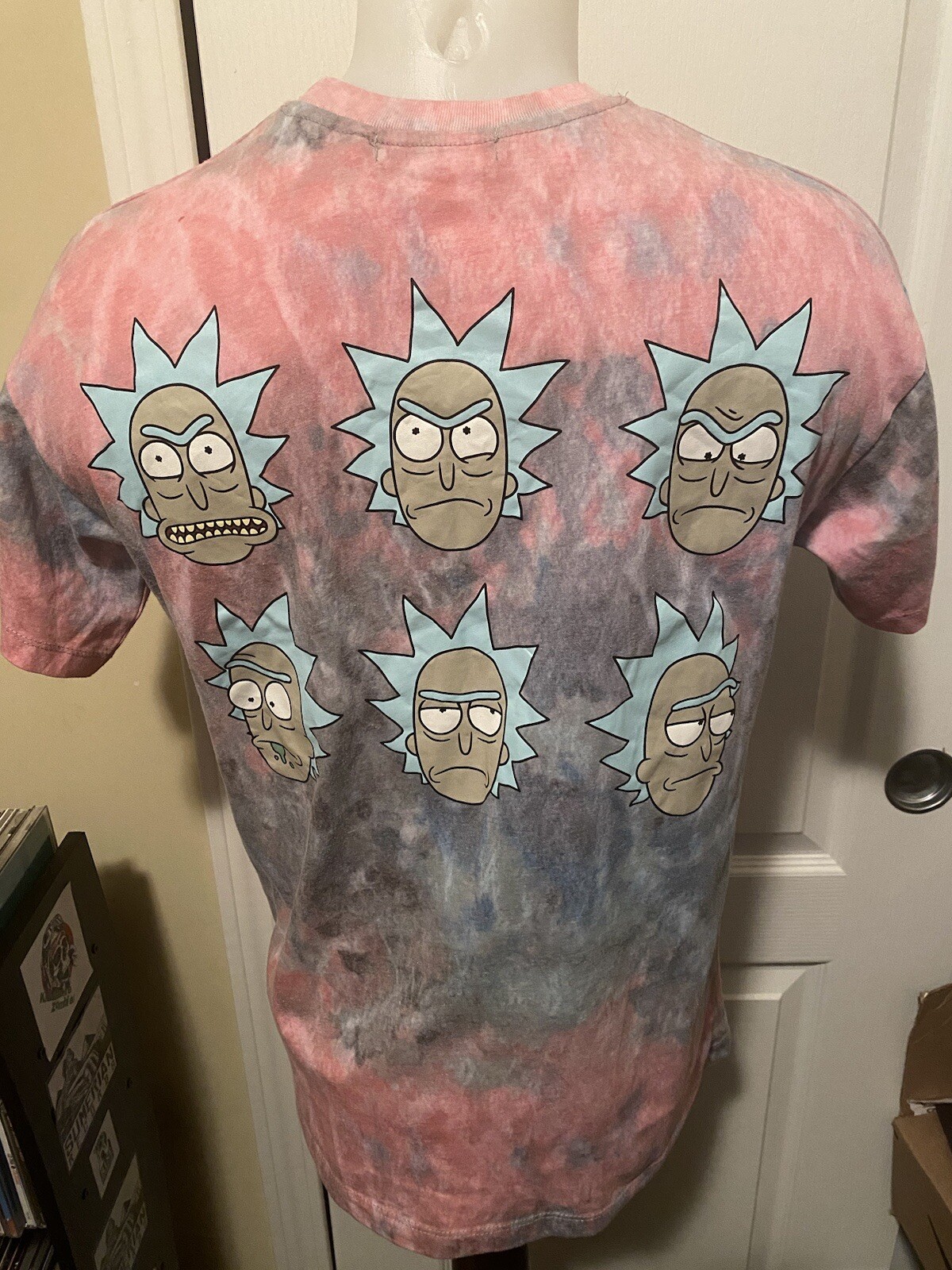 Pull Rick et Morty Rose