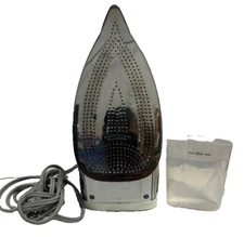 Rowenta DW8197 Steam Expert 400 hole Soleplate,1800Watt, Auto-Off Anti-Cal )USED