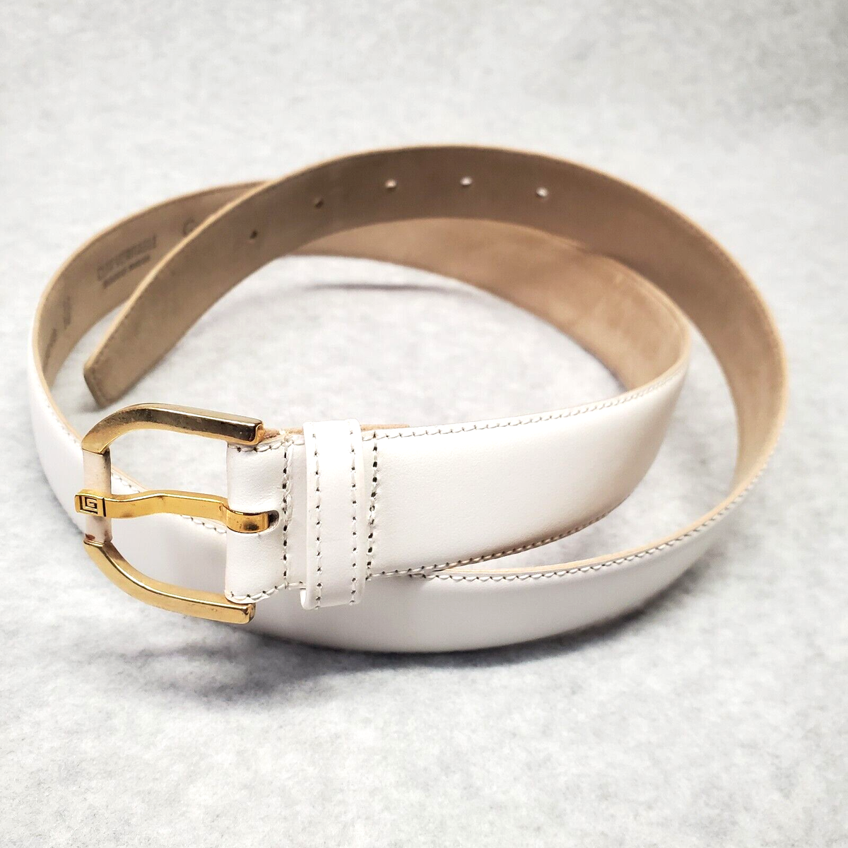 Vtg made in France designer Black and White Belt with Gold Buckle by Guy Laroche Guy Laroche belt – Les Merveilles De Babellou main image 2