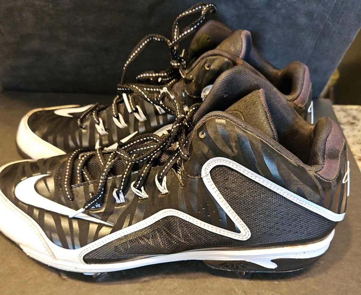 Nike Men Air Swingman MVP 2 Mid Metal Baseball Cleats Shoes  display picture 1