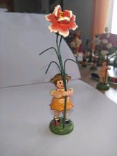 Original Hubrig Blumenkind Mädchen mit Fuchsie, Volkskunst