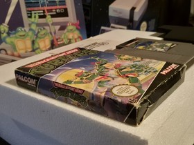 Retro RARE Nintendo Teenage Mutant Hero/Ninja Turtles NES Console Boxed Working