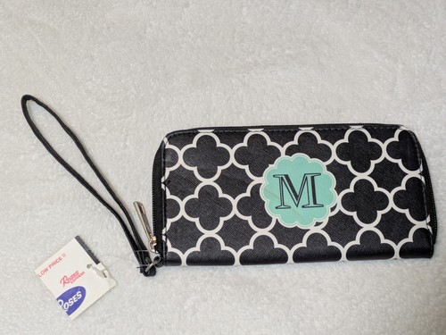 Wristlet Wallet - Black/White Lattice with "M" Monogram Zip Around Card Case. - Picture 3 of 6