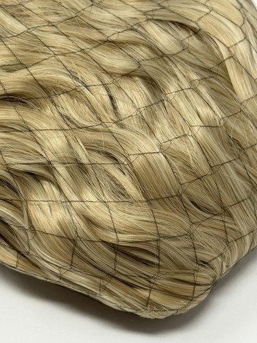 New 22in Blonde Curly Wavy Drawstring Clip In Ponytail Hair Extension - Picture 5 of 6
