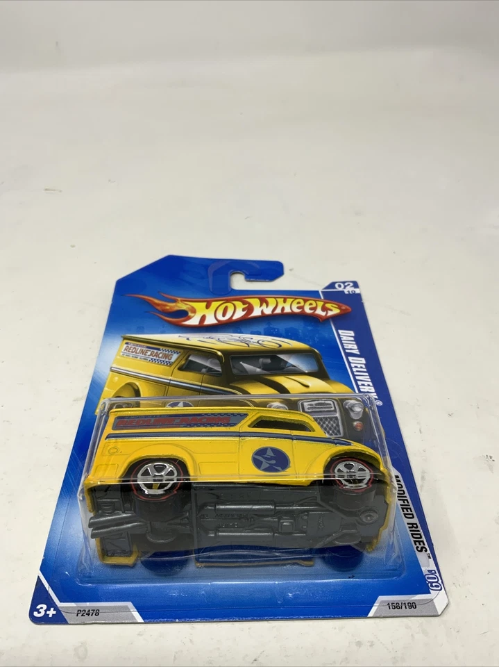 Neumático Hot Wheels 2009 Dairy Delivery Modified Rides amarillo Redline Racing Redline Foto 3 de 4
