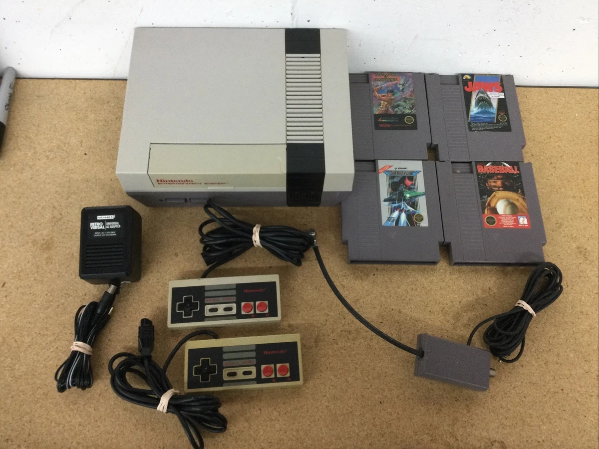 Original NES Nintendo Entertainment System Console Gray Bundle W