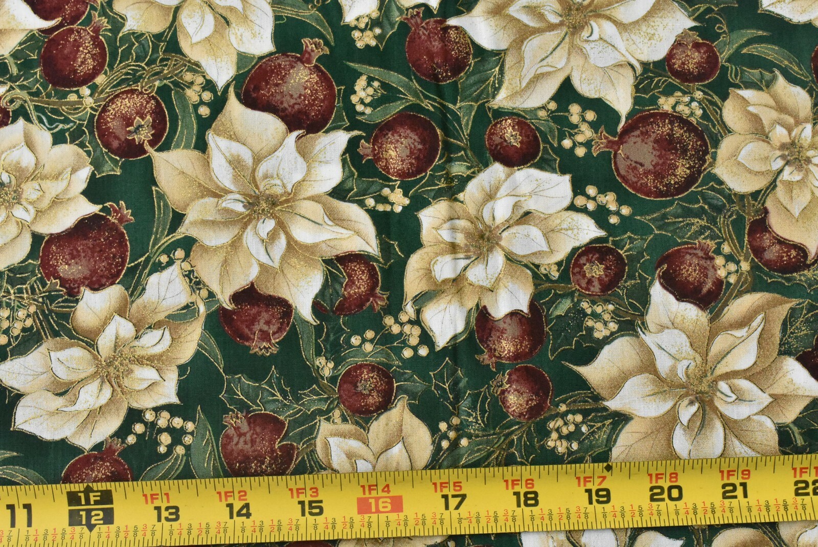 By 1/2 Yd, Christmas Plants w Metallic Gold on Green Cotton, Moda, Rodgers,P6868