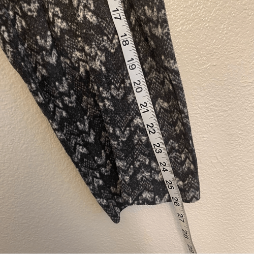 COLUMBIA girls Glacial gray black Printed Leggings fleece pants XS- 6 - Picture 5 of 9