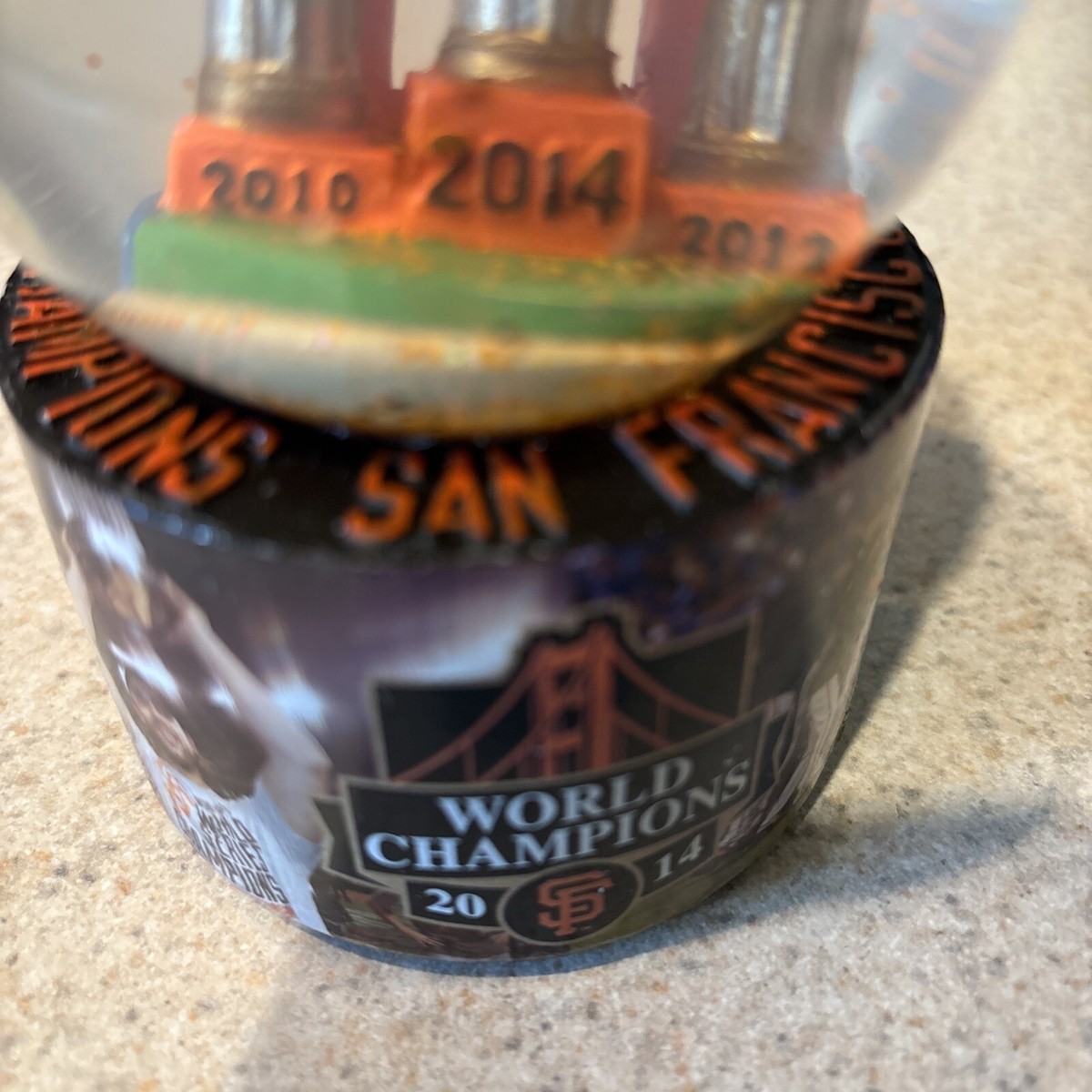 値下げ非売品　大リーグWORLD champion2014 Snow Globe s-l400.jpg