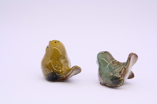 Pottery Birds Salt & Pepper Set - Gold and Brown Vintage - Picture 7 of 8