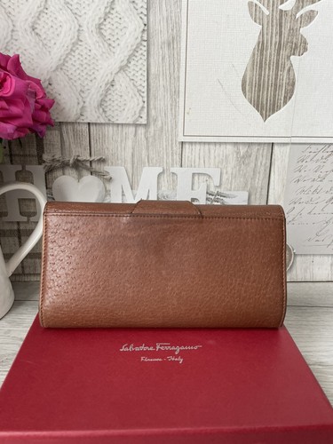 Salvatore Ferragamo Amaranto Pebble Leather Purse Wallet With Box - Picture 7 of 11