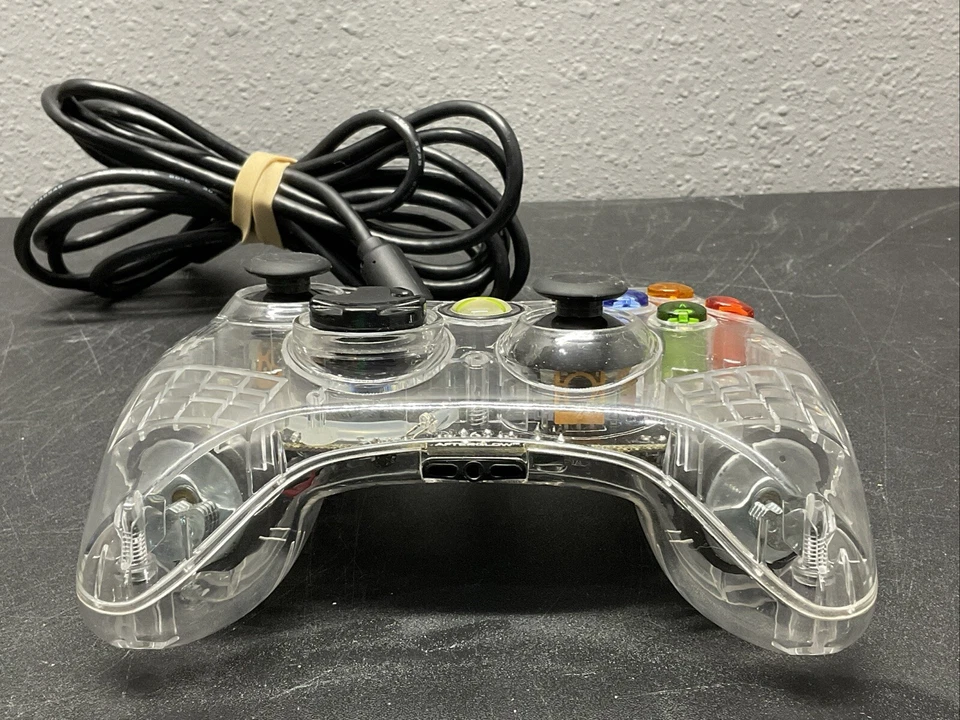 Xbox 360 Afterglow Wired Clear Controller Model PL-3702- RED - Image 2 of 4