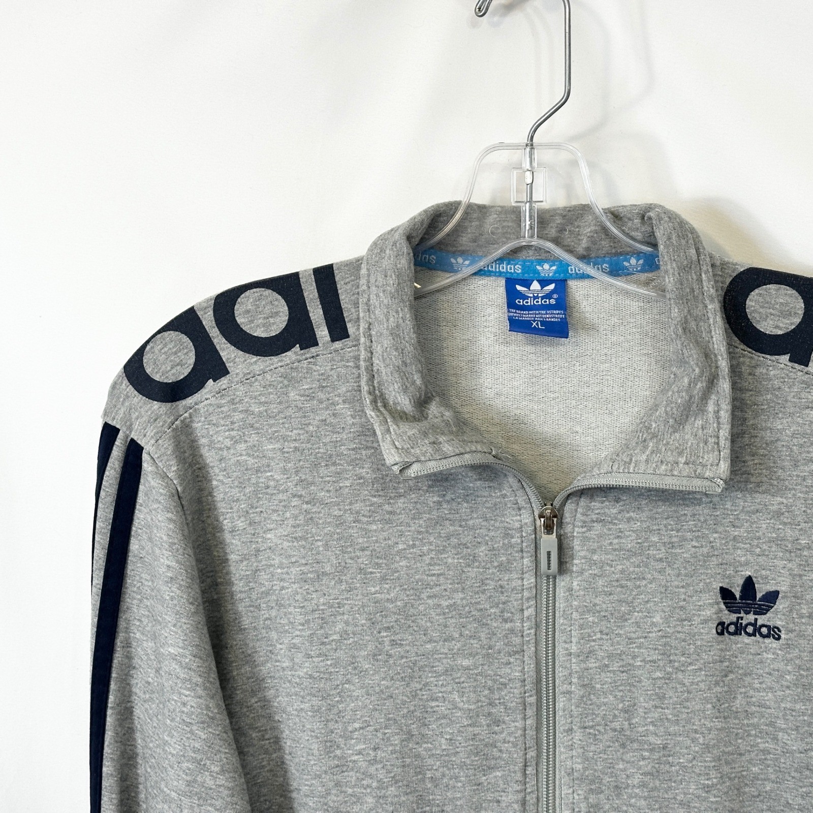 Adidas XL Track Jacket Mens Gray Full Zip Trefoil Logo 3 Stripes Navy 909 thumbnail 4