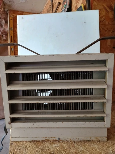 Berko HUH524-A  5 kW Electric Heater - 240V/60Hz/1 Phase w/ HUH-TA-1 thermostat 