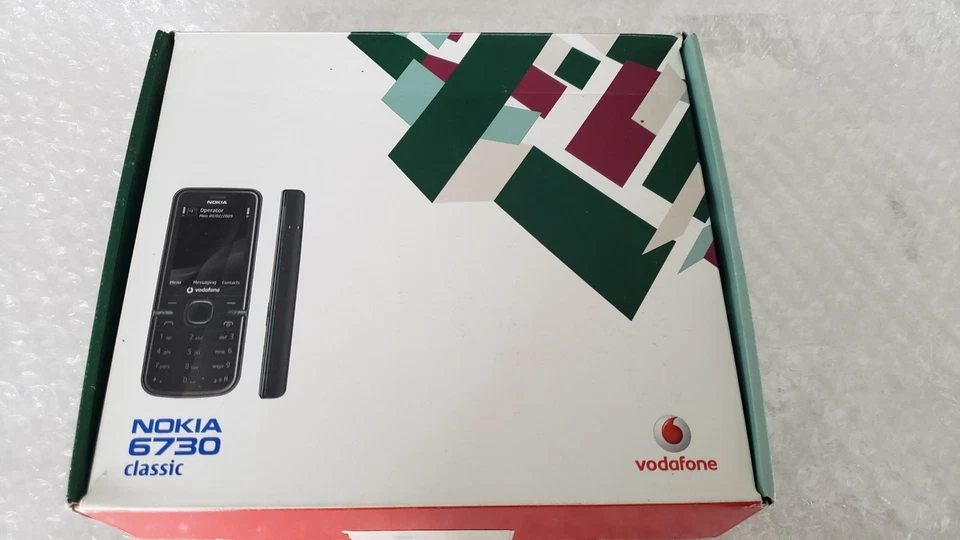 Nokia 6730 Classic (Unlocked) 3G Mobile Phone Green Rare - Image 3 of 4